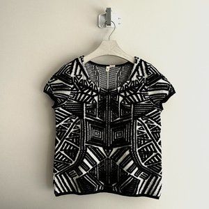 ANTHROPOLOGIE textured short sleeve sweater shirt - size small